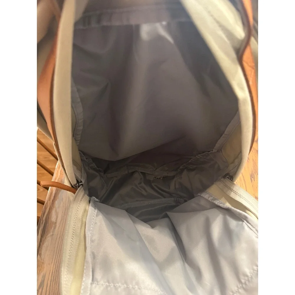 Helly Hansen Backpack Unisex OS Beige Canvas Leather Trim Daypack‎ Pocket